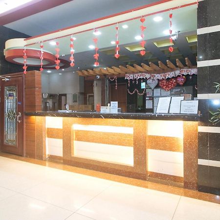 Reddoorz At Winter Hotel Araneta 케손시티 외부 사진