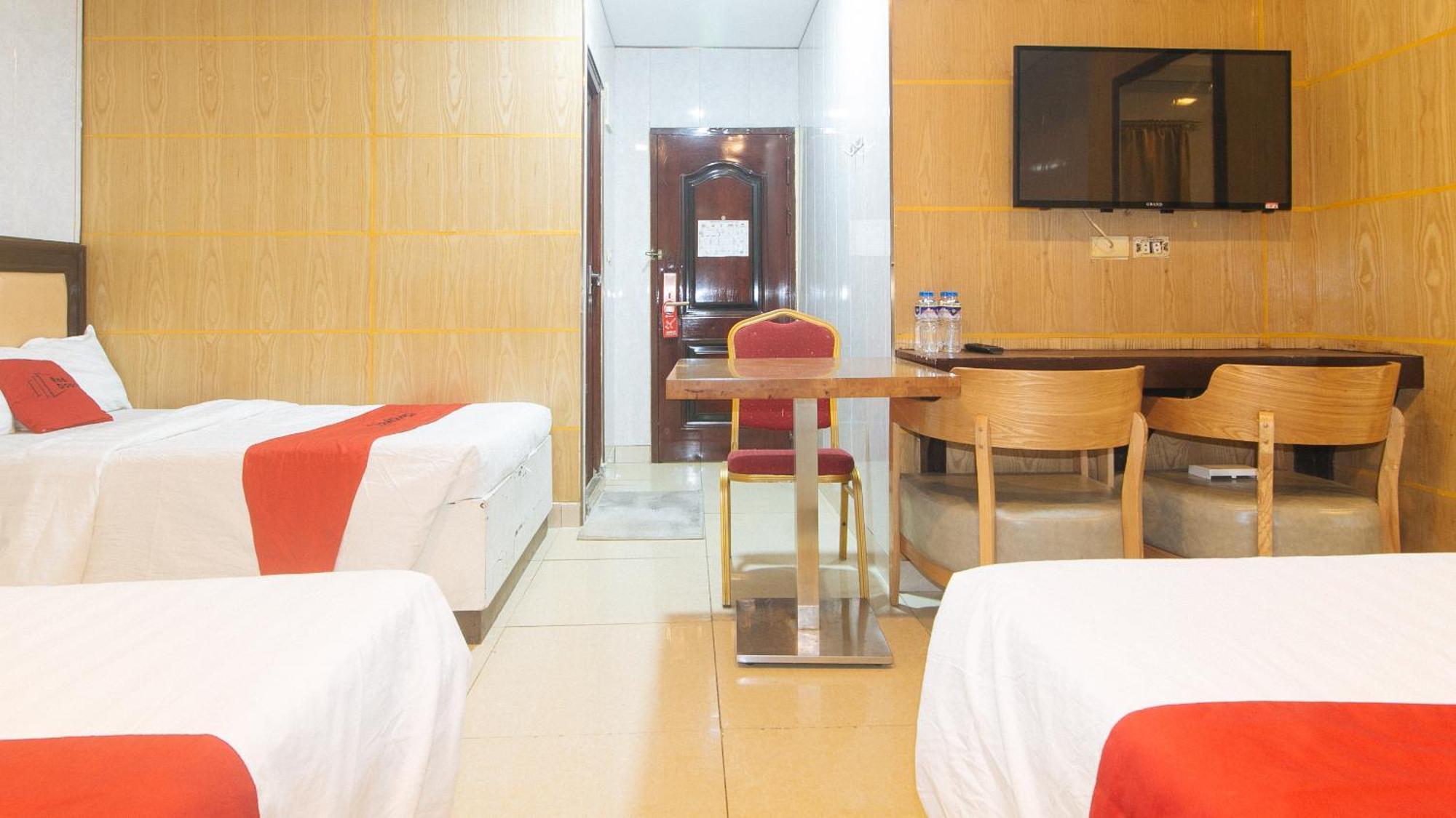 Reddoorz At Winter Hotel Araneta 케손시티 외부 사진
