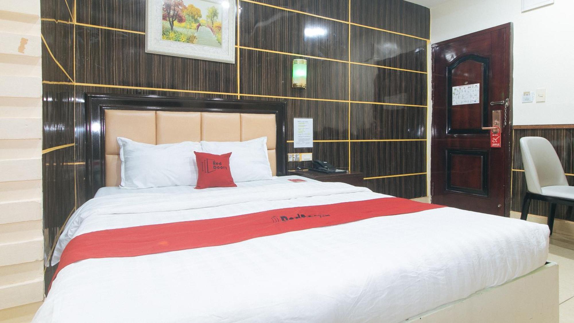 Reddoorz At Winter Hotel Araneta 케손시티 외부 사진