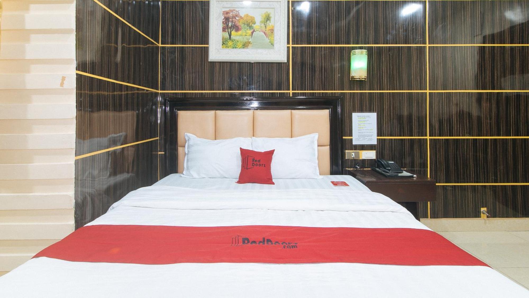 Reddoorz At Winter Hotel Araneta 케손시티 외부 사진