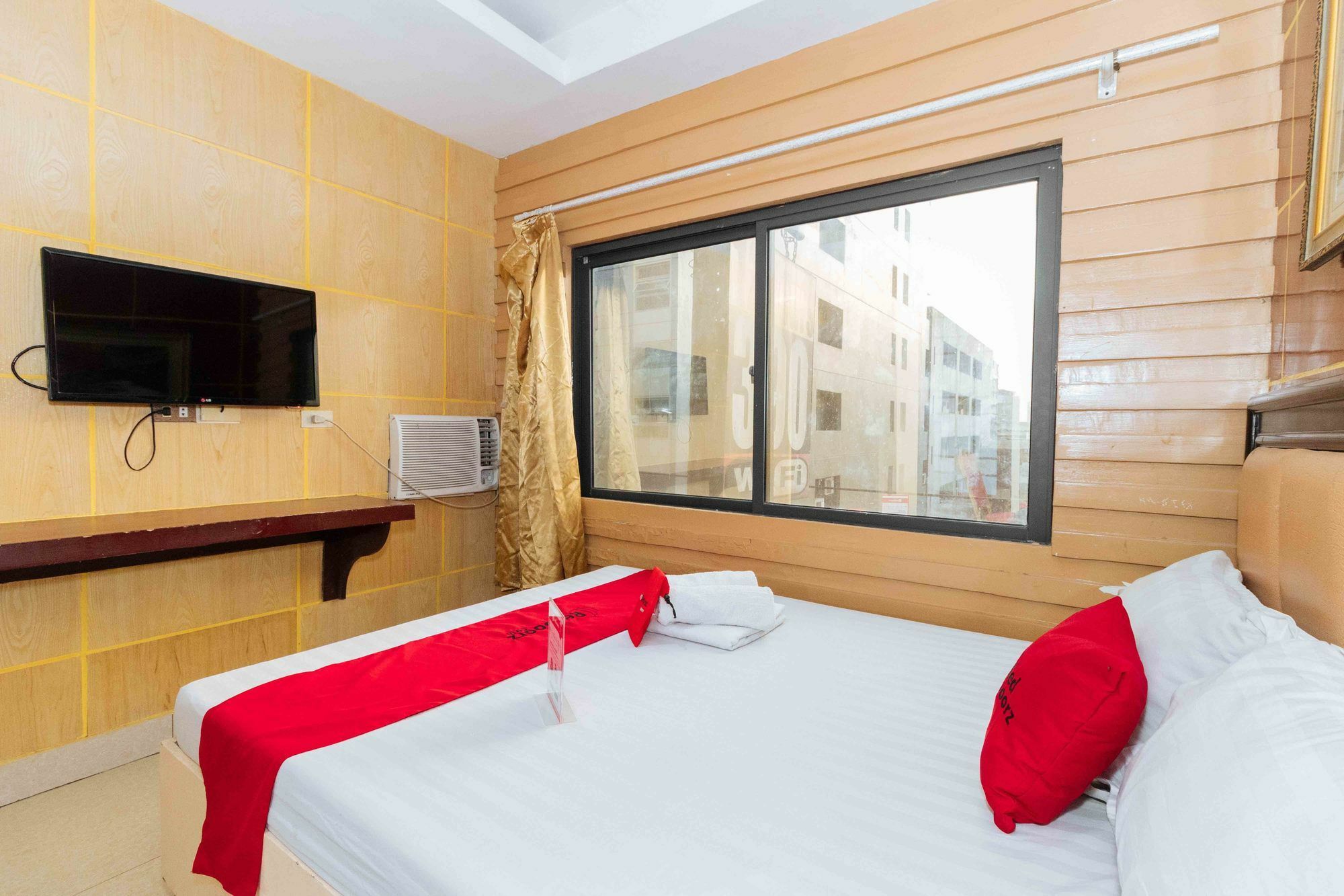 Reddoorz At Winter Hotel Araneta 케손시티 외부 사진