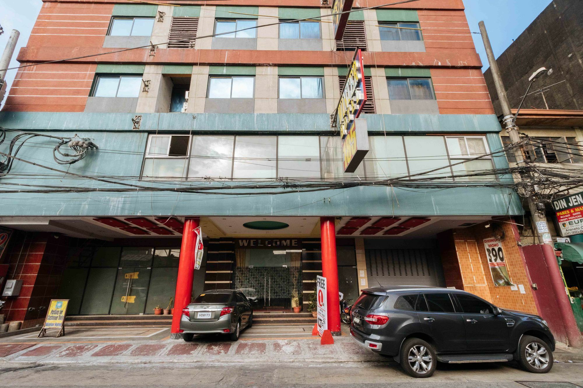 Reddoorz At Winter Hotel Araneta 케손시티 외부 사진